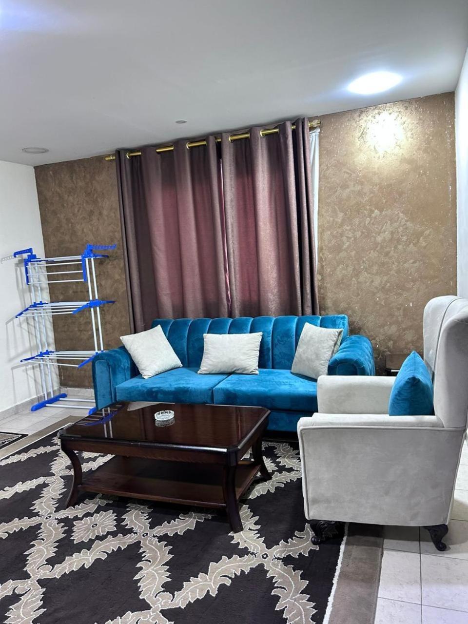 Robou Al Sharq Aparthotel Amman Exteriör bild