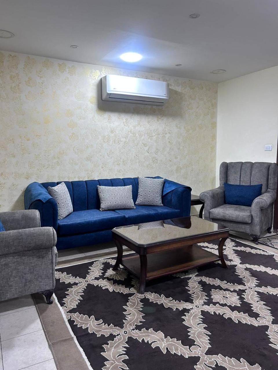 Robou Al Sharq Aparthotel Amman Exteriör bild